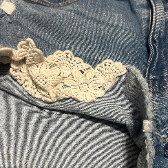 Wild Fable Light Blue Denim Shorts Size 10 - Picture 3 of 8